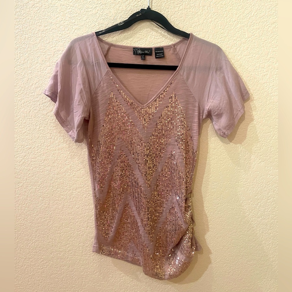 Miss Me Taupe Beige Sequined Chevron Short Sleeve
Asymmetrical Top, Size:S